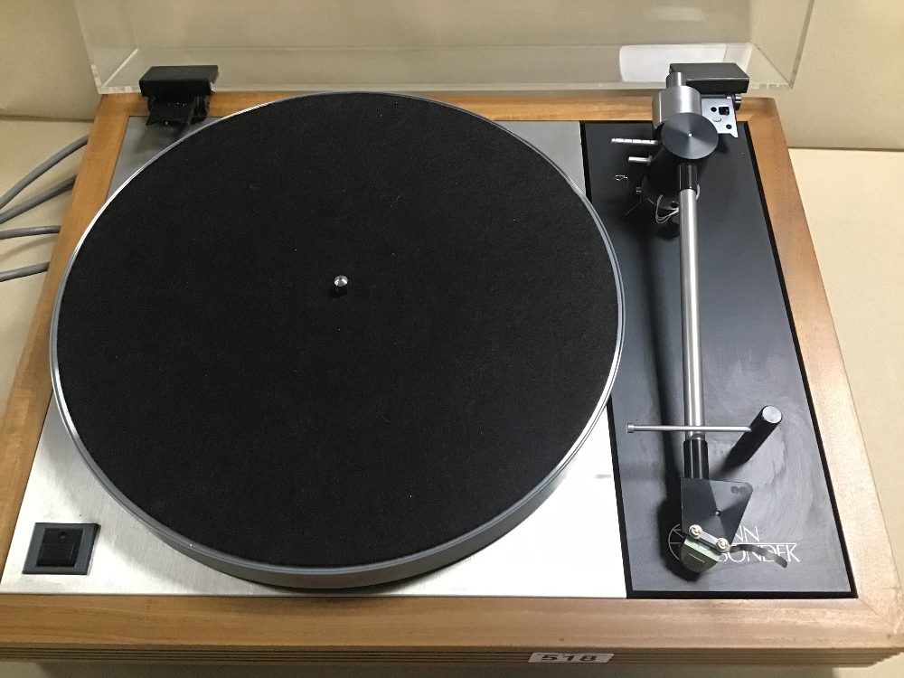 A VINTAGE LINN SONDEK LP12 WITH A TECHNICA AT-OC5 CARTRIDGE - Image 2 of 4