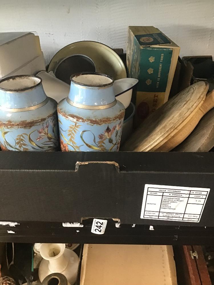 A MIX OF MOSTLY FRENCH KITCHENALIA, INCLUDING ENAMEL JUG AND DISHES, TALA ICING SET IN ORIGINAL