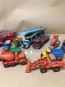 A COLLECTION OF VINTAGE DIE CAST TOY VEHICLES, MOST BY DINKY, INCLUDING 555 FIRE ENGINE, 582