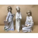 THREE LLADRO FIGURE OF CHILDREN, LARGEST 21.5CM HIGH