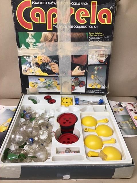 A CAPSELA SPACE CONSTRUCTION KIT IN ORIGINAL BOX - Image 2 of 4