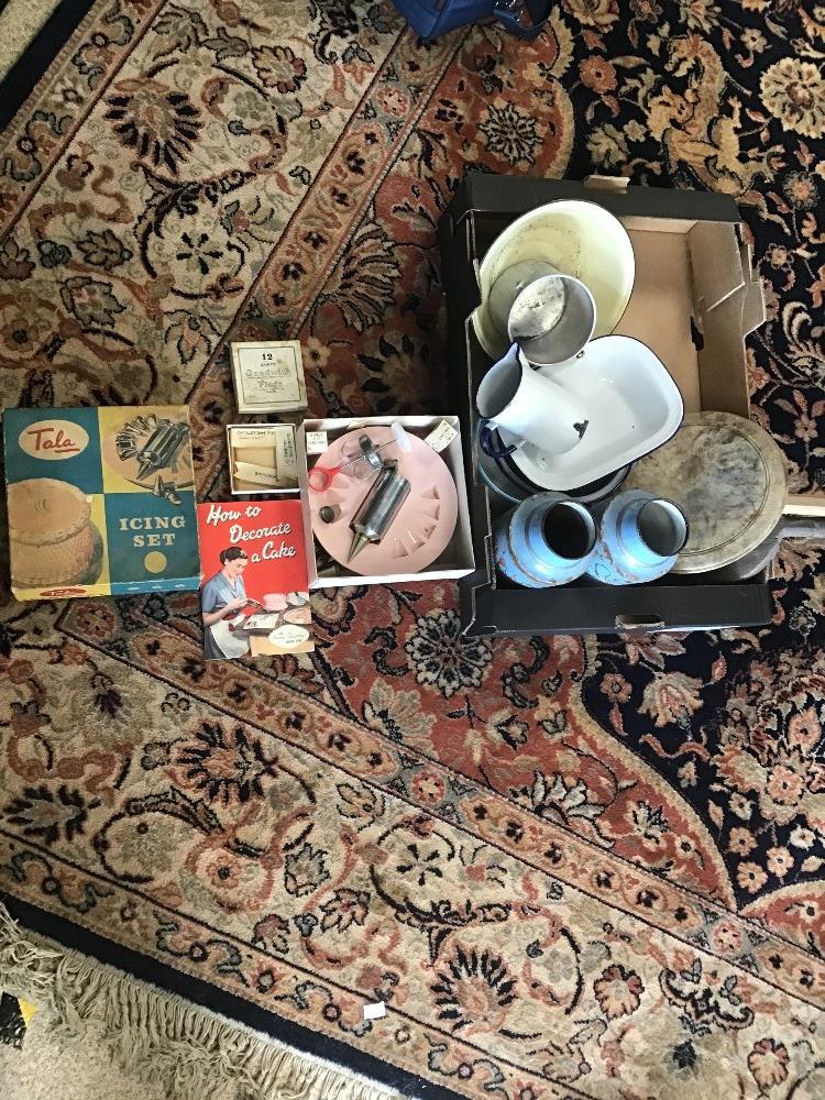 A MIX OF MOSTLY FRENCH KITCHENALIA, INCLUDING ENAMEL JUG AND DISHES, TALA ICING SET IN ORIGINAL - Image 2 of 2