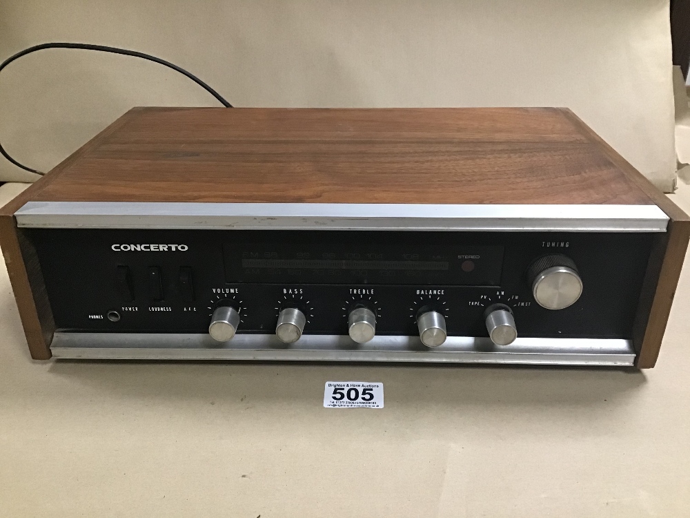 A VINTAGE CONCERTO FM/AM TUNER