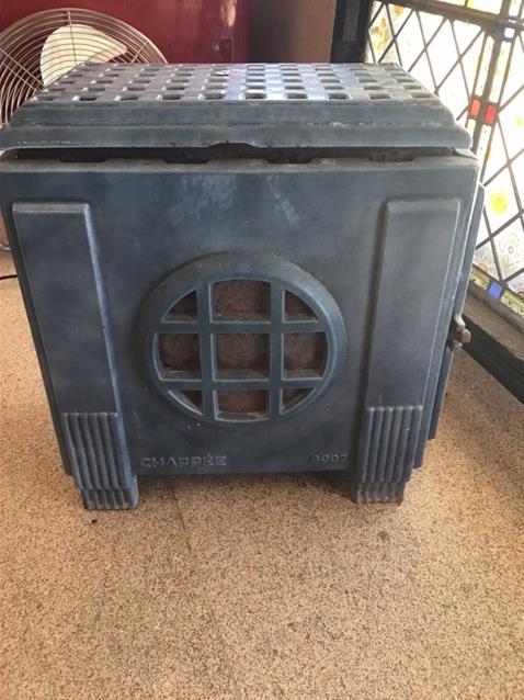 A BLUE FRENCH ENAMEL STOVE (CHAPPEE 8007) - Image 4 of 5
