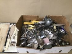 AN EXTENSIVE COLLECTION OF SILVER PLATED FLATWARE AND RELATED COLLECTABLES, INCLUDING SPOONS,