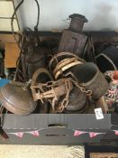 LARGE QUANTITY OF MIXED METAL WARE, INCLUDING ANIMAL TRAPS, HANGING LANTERNS AND MORE