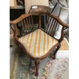 A LATE 19TH/EARLY 20TH CENTURY CORNER CHAIR WITH INLAID DECORATION, 74CM HIGH