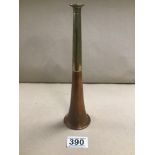 AN UNUSUAL DUNHILL HUNTING HORN LIGHTER, BRITISH MADE PAT APPLIED FOR, 25CM LONG