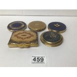 FIVE VINTAGE LADIES COMPACTS, INCLUDING STRATTON, MARGARET ROSE WITH MASONIC SQUARE AND COMPASS