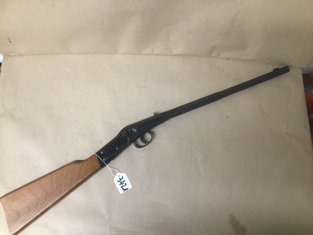 A DIANA MODEL 1 SPRING POWERED AIR RIFLE, 79CM LONG