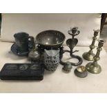 A MIXED GROUP OF METAL ITEMS, INCLUDING BRASS KING COBRA CANDLESTICK, PAIR BRASS CANDLESTICKS, OWL