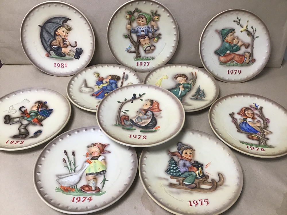 A COLLECTION OF GOEBEL FIRST EDITION PLATES FROM 1971-1981. TEN IN TOTAL.
