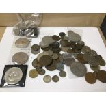 A COLLECTION OF ASSORTED COINAGE, MOST CIRCULATED, BRITISH AND REST OF THE WORLD