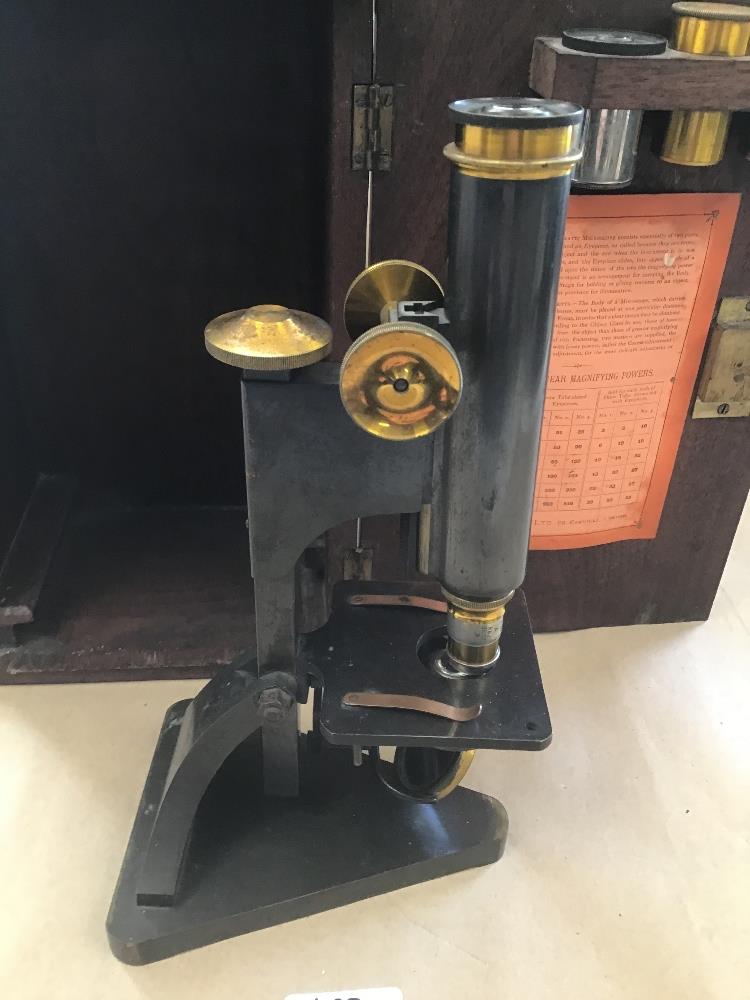 AN EARLY R.J BECK LTD MICROSCOPE IN ORIGINAL WOODEN CASE WITH ACCESSORIES - Image 2 of 5