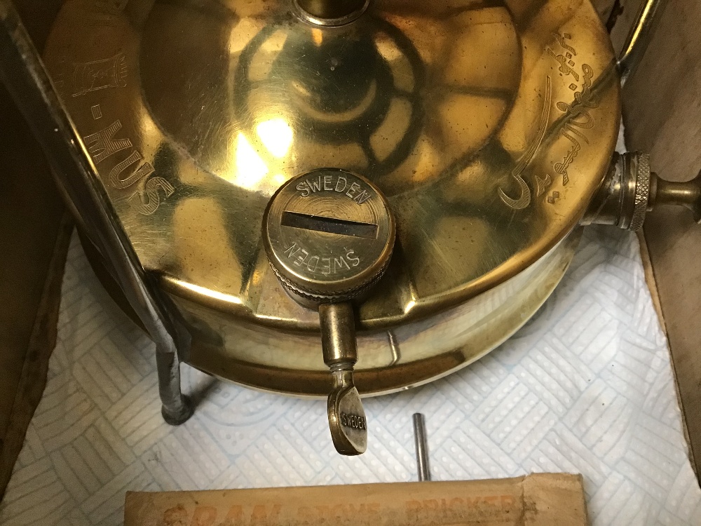 A PRIMUS BRASS GAS STOVE IN ORIGINAL BOX, MADE IN SWEDEN - Image 5 of 6