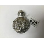 A LATE VICTORIAN EMBOSSED SILVER PERFUME BOTTLE CASE, CONTAINING A GREEN GLASS BOTTLE, HALLMARKED