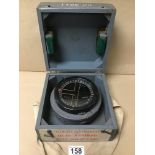 A WW2 AIR MINISTRY TYPE P11 COMPASS DATED 1944