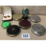 A GROUP OF VINTAGE COMPACTS, INCLUDING STRATTON ETC