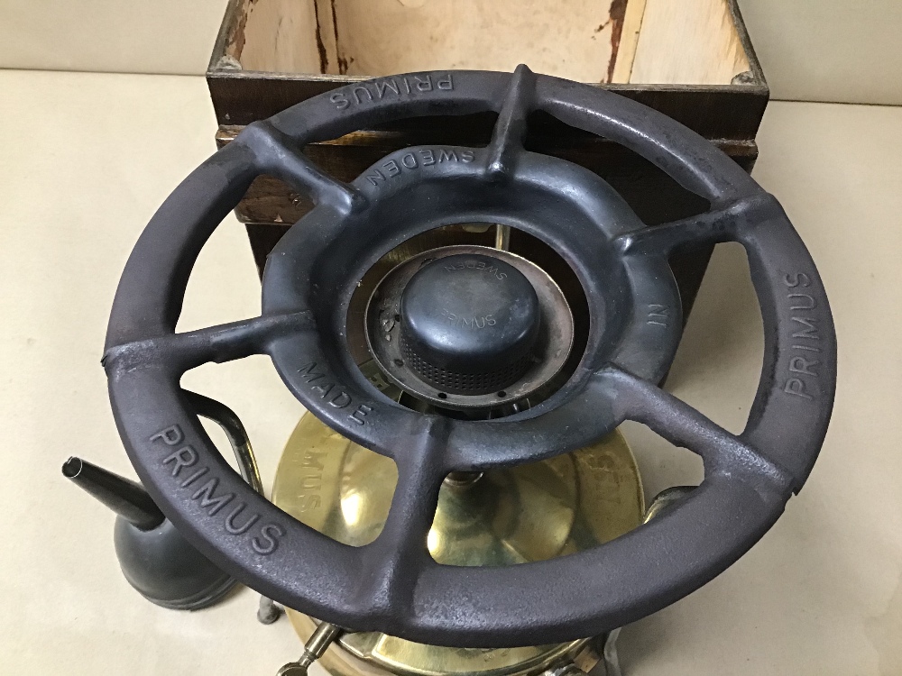 A PRIMUS BRASS GAS STOVE IN ORIGINAL BOX, MADE IN SWEDEN - Image 2 of 6