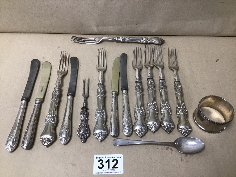 A COLLECTION OF SILVER AND SILVER PLATE HANDLED CUTLERY, TOGETHER WITH A SILVER NAPKIN RING