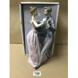 A PAIR OF DANCING FIGURES BY LLADRO