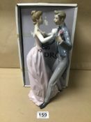 A PAIR OF DANCING FIGURES BY LLADRO