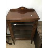 A GEORGIAN DISPLAY CABINET WITH INLAY