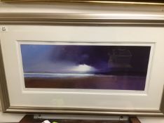 A FRAMED AND GLAZED LIMITED EDITION PRINT BY J.R. SANDERS. 96X57CM