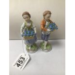 A PAIR OF 19TH CENTURY DRESDEN FIGURES GIRL AND A BOY CARRYING FLOWERS 12CMS