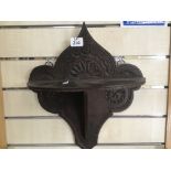 A 19TH CENTURY OAK WALL SCONCE 41 X 36CMS