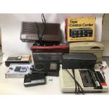 A QUANTITY OF VINTAGE RADIO'S AND TAPE RECORDERS, ROBERTS PEERDIO AND REALISTIC