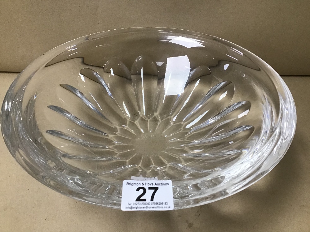 LARGE CUT CRYSTAL GLASS CENTREPIECE BOWL, 30.5CM DIAMETER