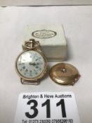 AN EARLY 20TH CENTURY FRENCH 18CT GOLD FOB WATCH, THE ENAMEL DIAL WITH ROMAN NUMERALS DENOTING