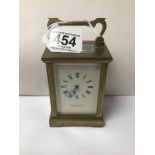 AN ENGLISH GARRARD AND CO LONDON BRASS CARRIAGE/MANTEL CLOCK WITH KEY (B5143)