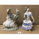 TWO LARGE NAO PORCELAIN FIGURES OF LADIES, 28CM HIGH