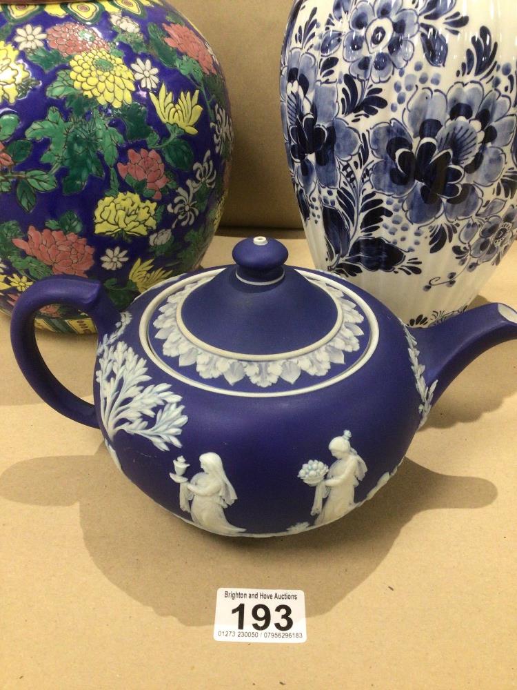 A JASPERWARE TEAPOT WITH A CHINESE GINGER JAR AND A BLUE AND WHITE LIDDED VASE - Image 2 of 4