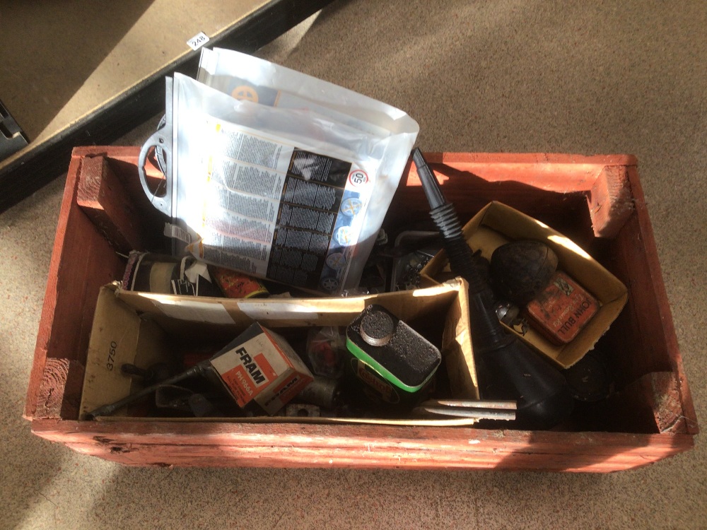 MIXED CRATE OF VEHICLE-RELATED ITEMS TOTALS AND PARTS