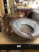 MIXED VINTAGE COPPER ITEMS INCLUDES TWO KETTLES AND MORE