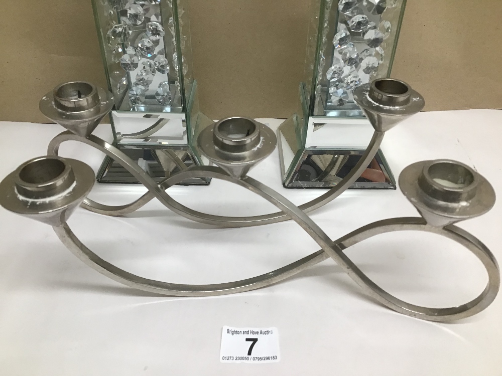 A PAIR OF CUT GLASS AND MIRROR CANDLESTICKS 28CM ALONG WITH A CHROME CANDELABRA - Image 2 of 3