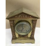 A HEAVY BRASS AND DETAILED COPPER ANSONIA NEW YORK STRIKING MANTLE CLOCK WITH PENDULUM AND ROMAN
