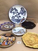 A QUANTITY OF ORIENTAL PLATES INCLUDES CHINESE BLUE AND WHITE