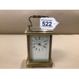 A BRASS CARRIAGE CLOCK BY LONDON CLOCK CO 12CM W/O WITH KEY