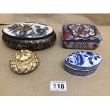 A QUANTITY OF PORCELAIN TRINKET BOXES