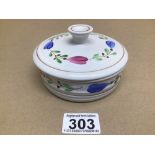 A GUSTAVBERG SWEDEN PORCELAIN LIDDED DISH BY STIG LINDBERG IN THE RANKA RANGE