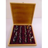 Niena hand painted chess set in original fitted case The Battle of Waterloo, Scots Guards