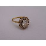 9ct yellow gold cluster ring, approx total weight 3.0g