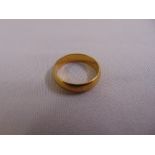 Yellow gold wedding band, approx total weight 4.3g tested 18ct