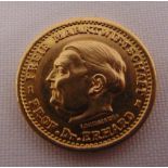 1954 Chancellor Dr Ludwig Erhard German gold medal, approx total weight 7.9g