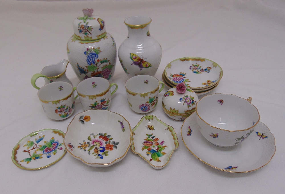 A quantity of Herend porcelain to include cups, saucers, vases and a cream jug (14)