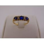 18ct yellow gold diamond and sapphire dress ring, approx total weight 3.0g